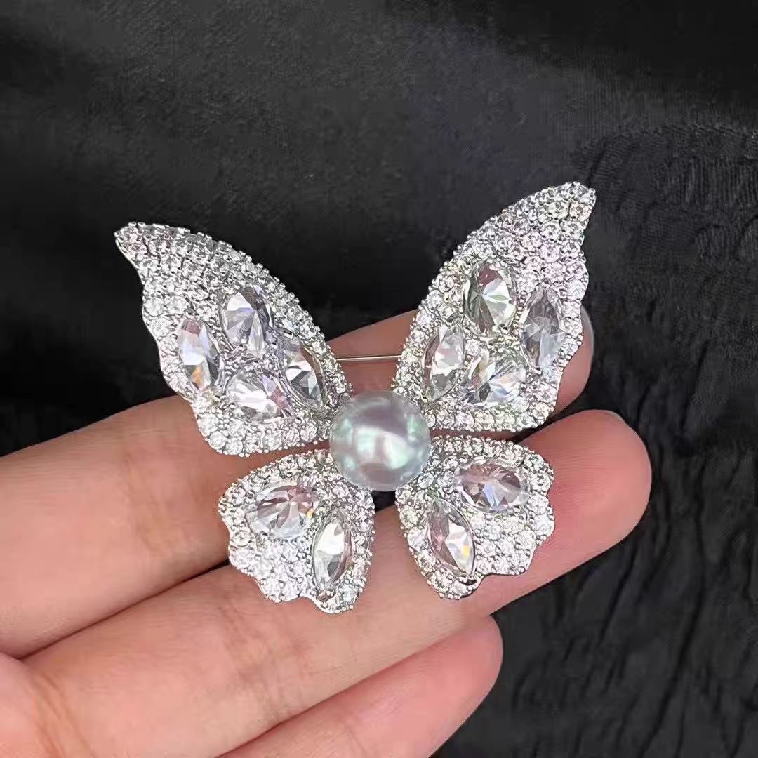 Korealaisen Tyylin High-end Rintakoru / Tyylikäs Elegantti Neula-asuste Naisille