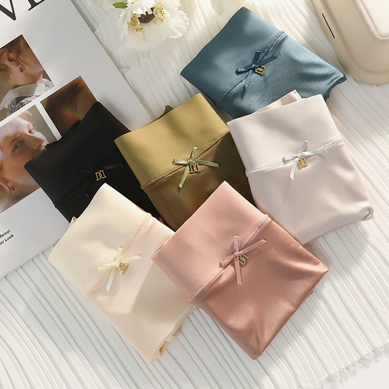 ( 🎁 2025 uudenvuoden kuuma myynti 70% pois🎁) Pay1 Get 2 (3pack) Premium Satin Antibakteerinen Ice Silk Kosteutta imevät pikkuhousut