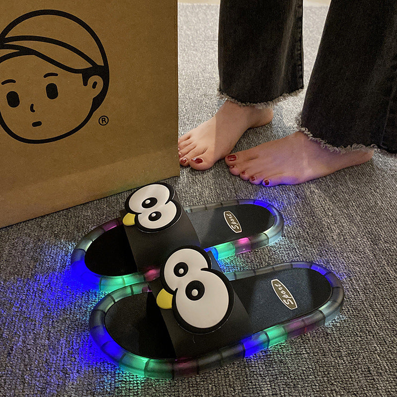 👣Söpöt sarjakuvamaiset valaisevat tohvelit